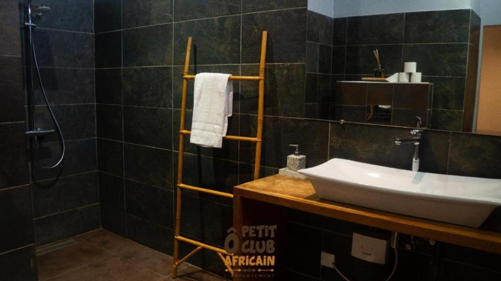 O Petit Club Africain Dakar Bed & Breakfast Eksteriør bilde